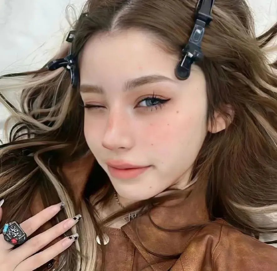 荒谬无稽 海报